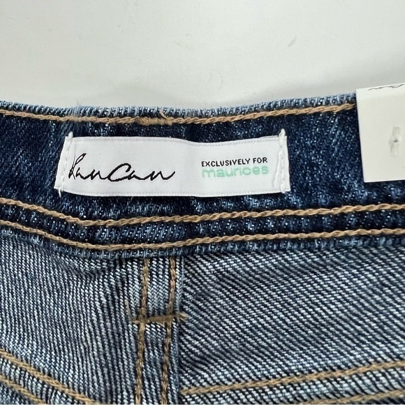 NWT KanCan Junior Women’s MOM Blue Jean Shorts Sz 1 Button Fly Distress Stretch - Picture 3 of 11